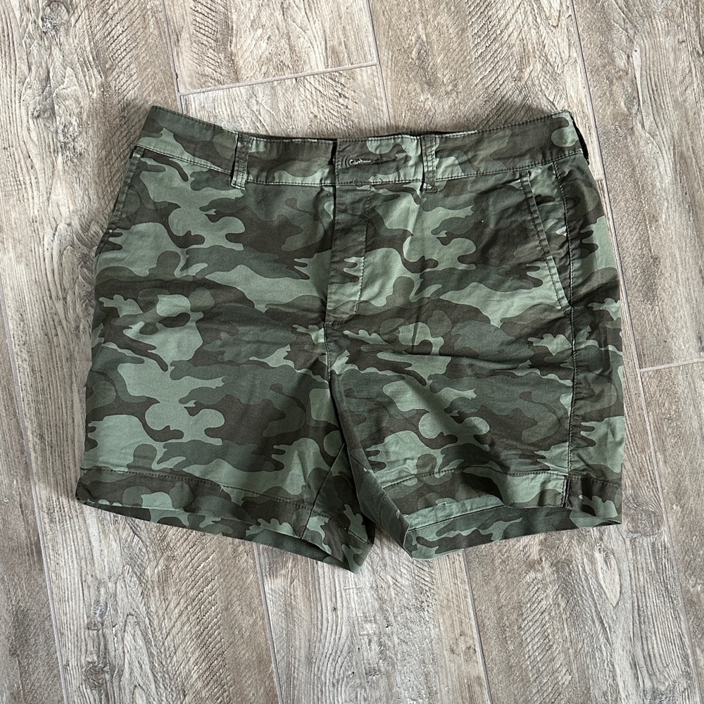 Old Navy Olive Green Everyday Shorts